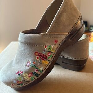 Embroidered Women's Clogs - Dansko